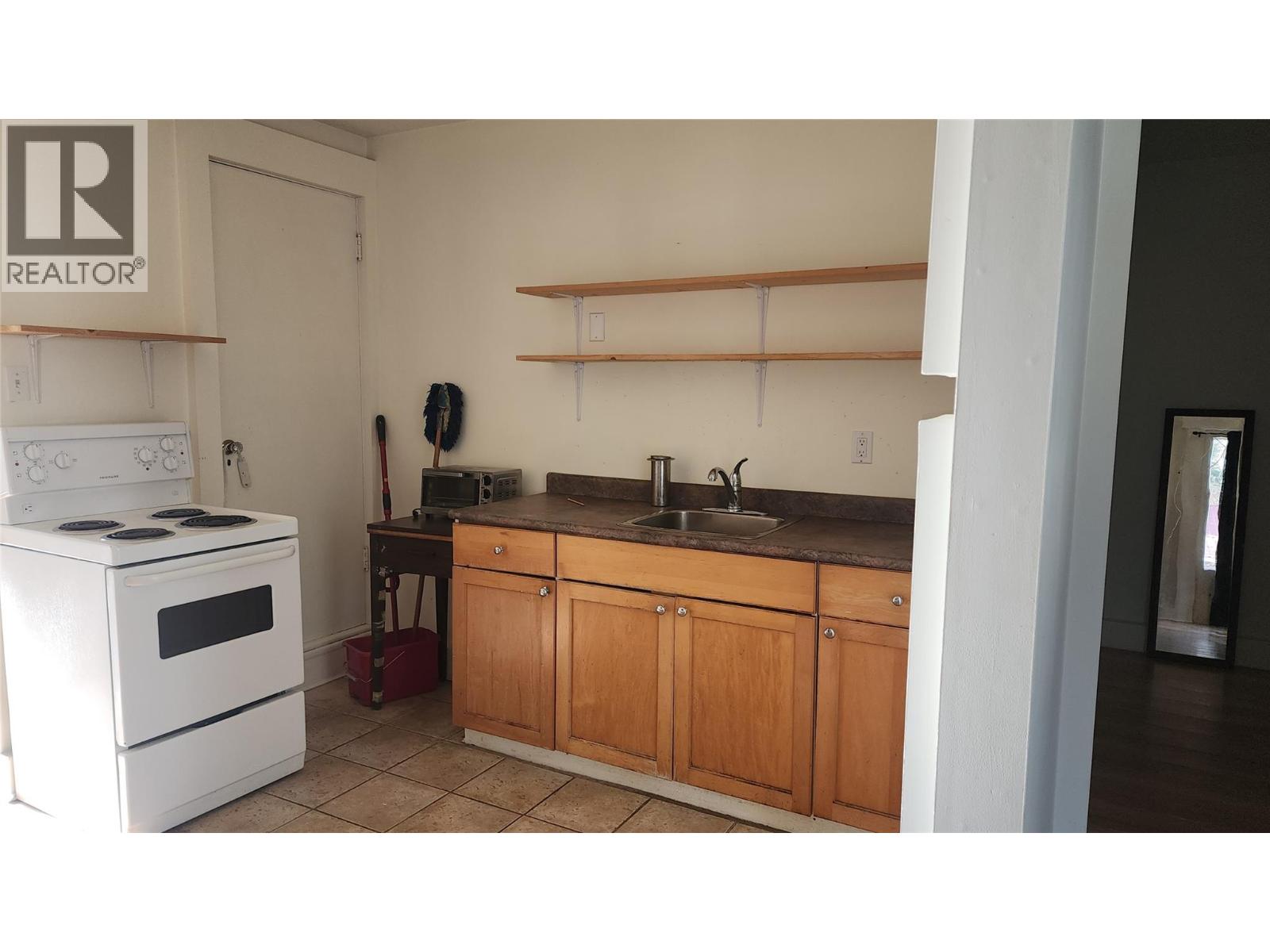 201 6th Avenue Nw, Nakusp, British Columbia  V0G 1R0 - Photo 12 - 10369777