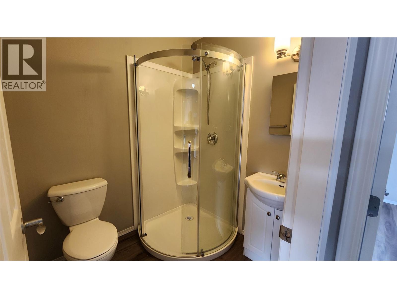 201 6th Avenue Nw, Nakusp, British Columbia  V0G 1R0 - Photo 7 - 10369777