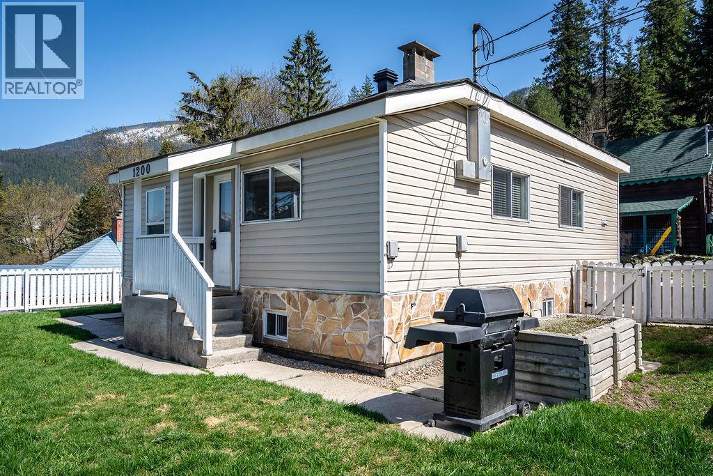 1200 Front Street, Nelson, British Columbia  V1L 4C4 - Photo 4 - 10369586