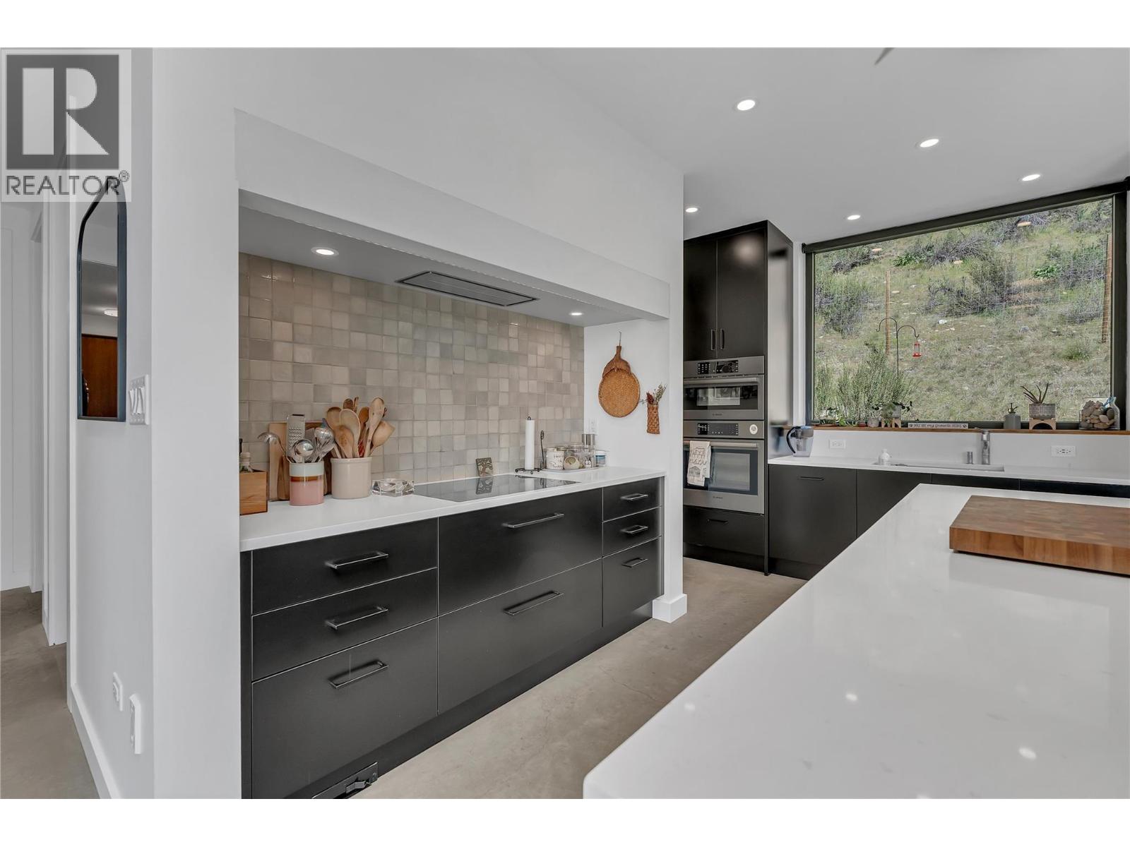 503 Wilson Mountain Road, Oliver, British Columbia  V0H 1T5 - Photo 9 - 10369139