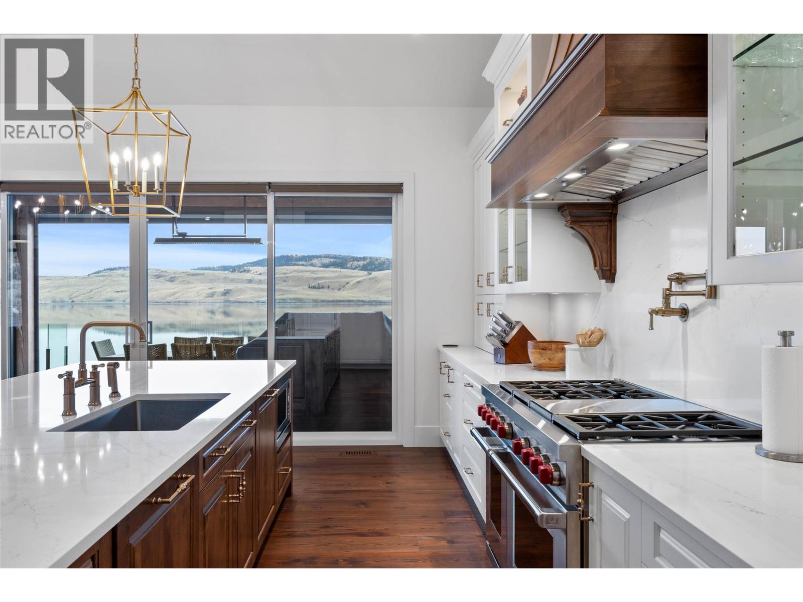 6564 Monck Park Road, Merritt, British Columbia  V1K 0A1 - Photo 10 - 10369513
