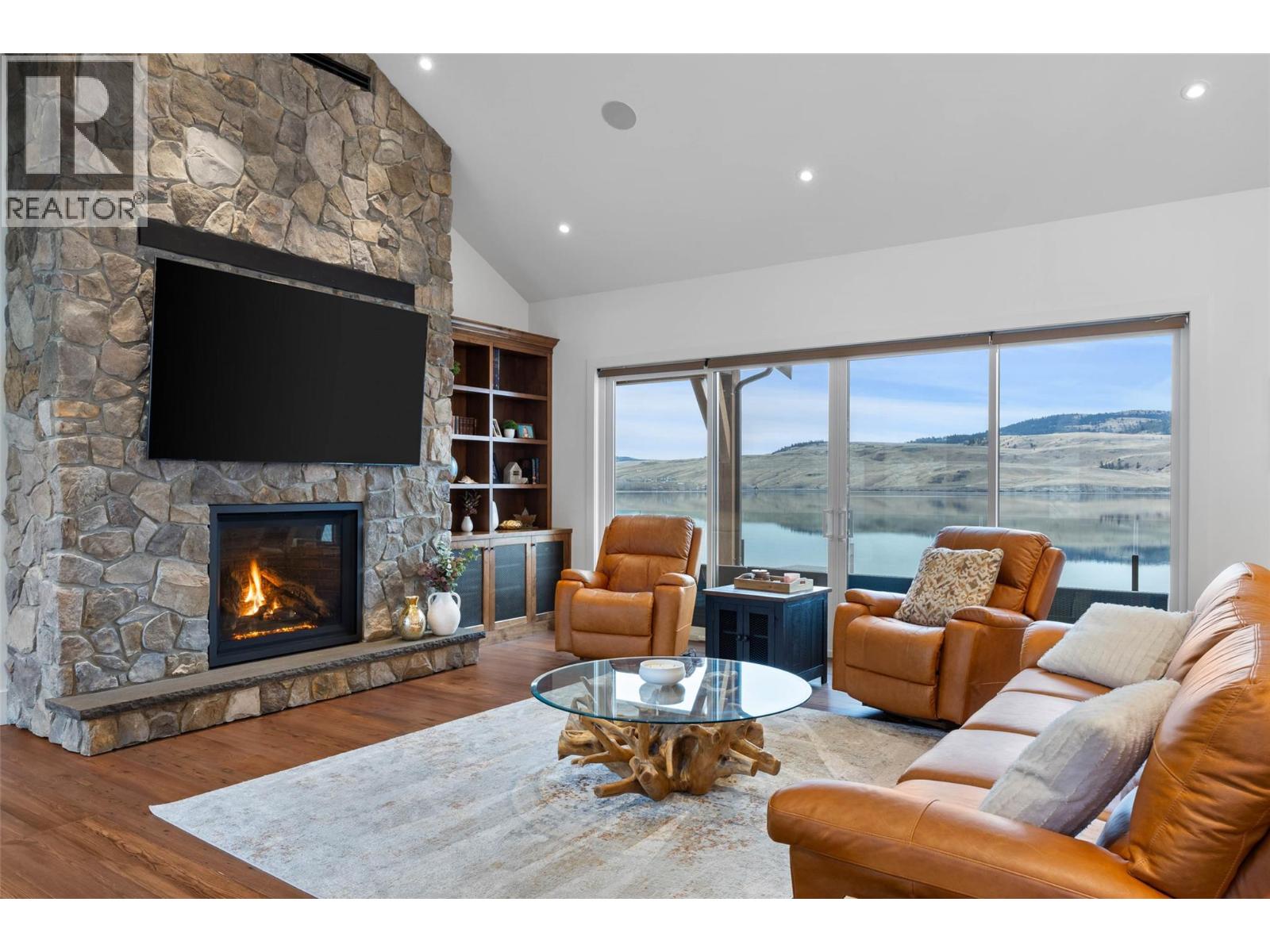 6564 Monck Park Road, Merritt, British Columbia  V1K 0A1 - Photo 3 - 10369513