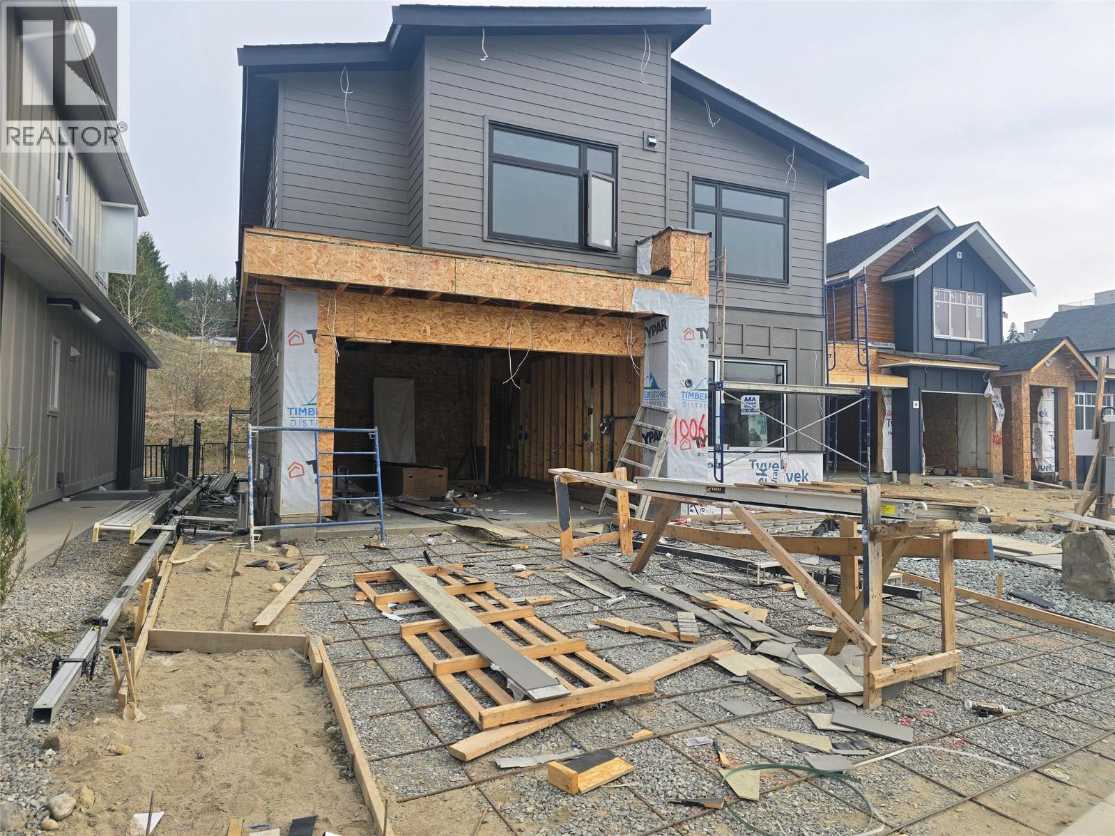 1016 Bull Crescent, Kelowna, British Columbia  V1W 0B6 - Photo 2 - 10369540