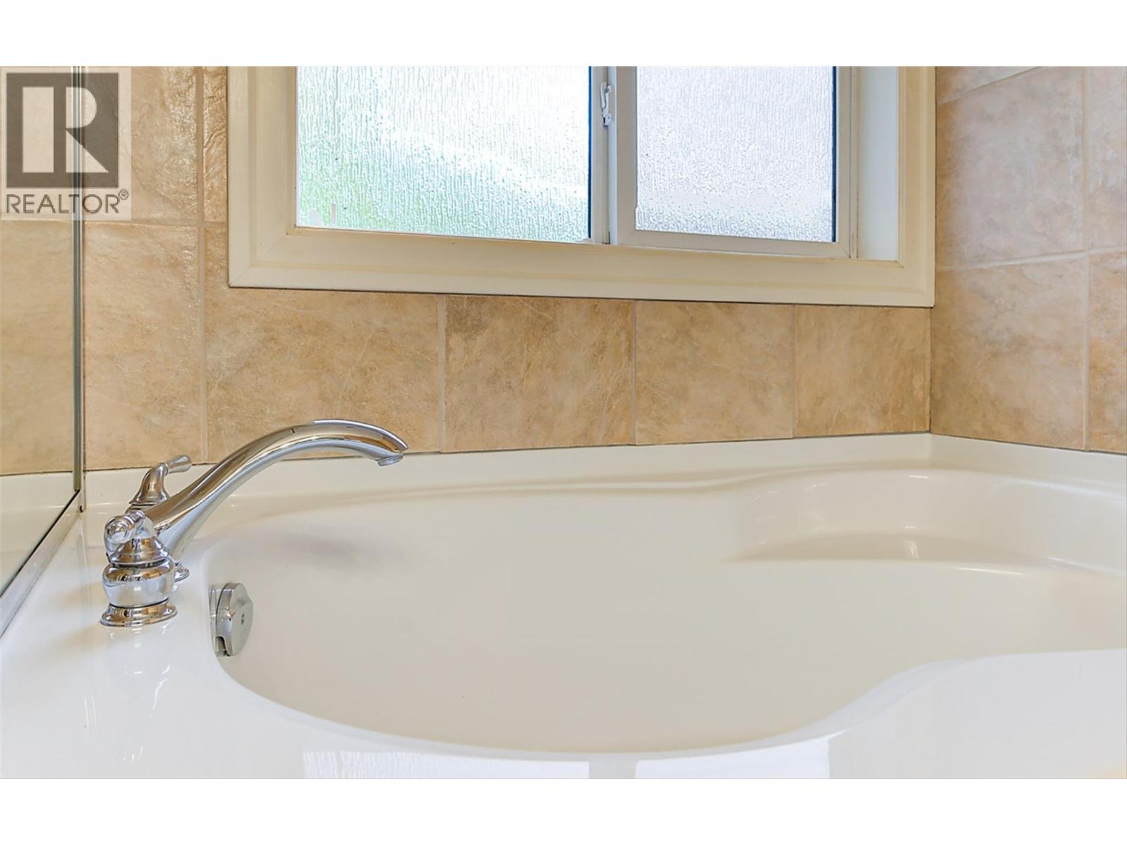 4897 Warbler Court Lot# Lot 25, Kelowna, British Columbia  V1W 5A1 - Photo 31 - 10368963