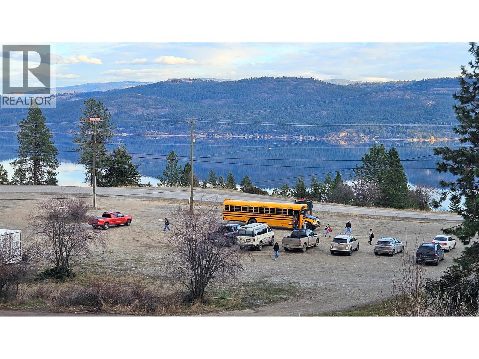 10358 Westside Road, Vernon, British Columbia  V1H 2B3 - Photo 3 - 10369694