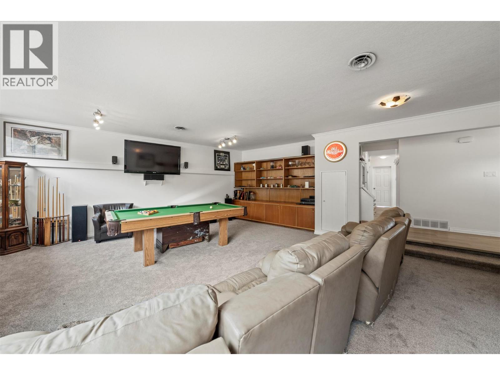 3939 Lakeside Road, Penticton, British Columbia  V2A 8W1 - Photo 18 - 10369806