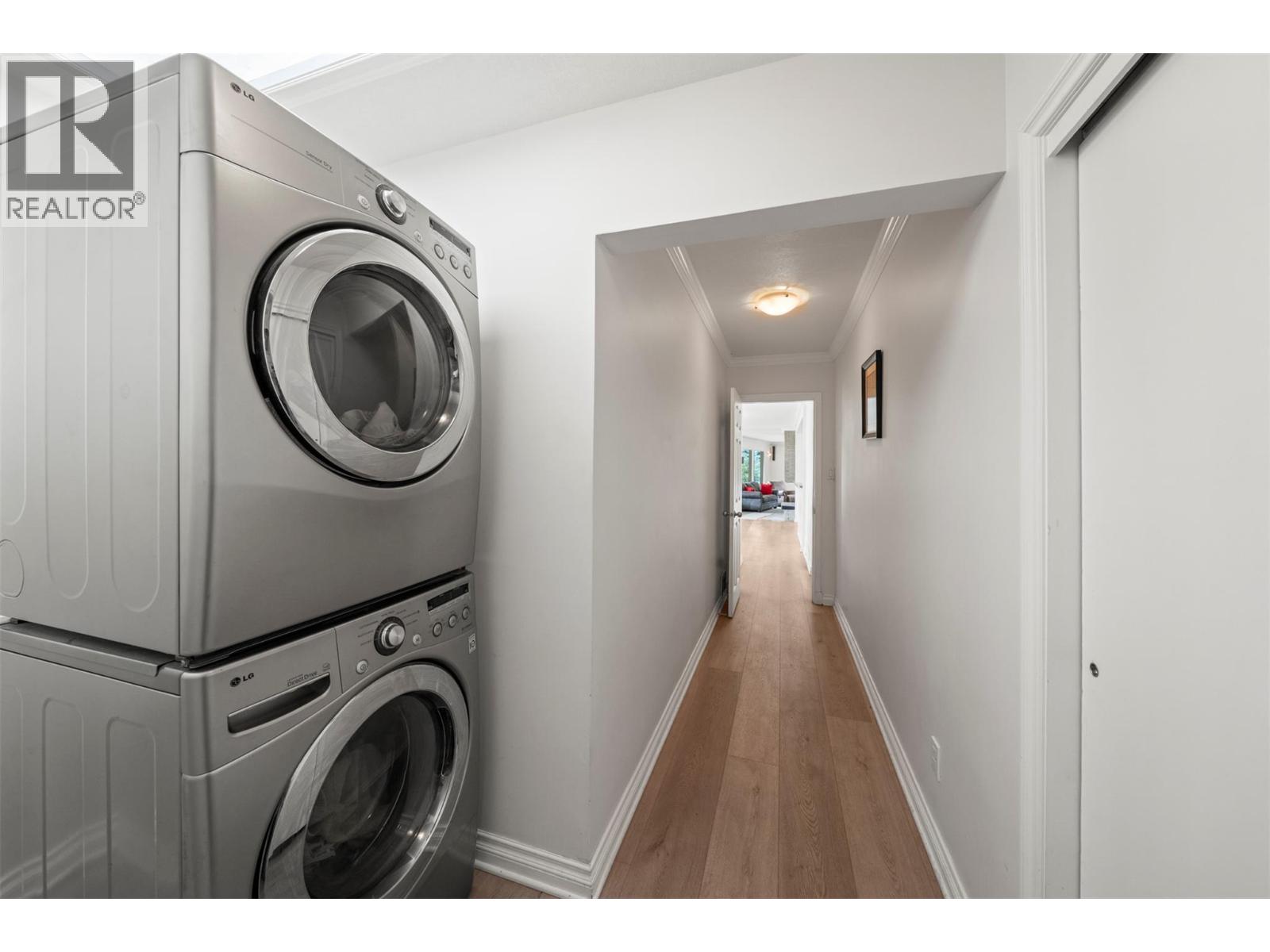 3939 Lakeside Road, Penticton, British Columbia  V2A 8W1 - Photo 19 - 10369806