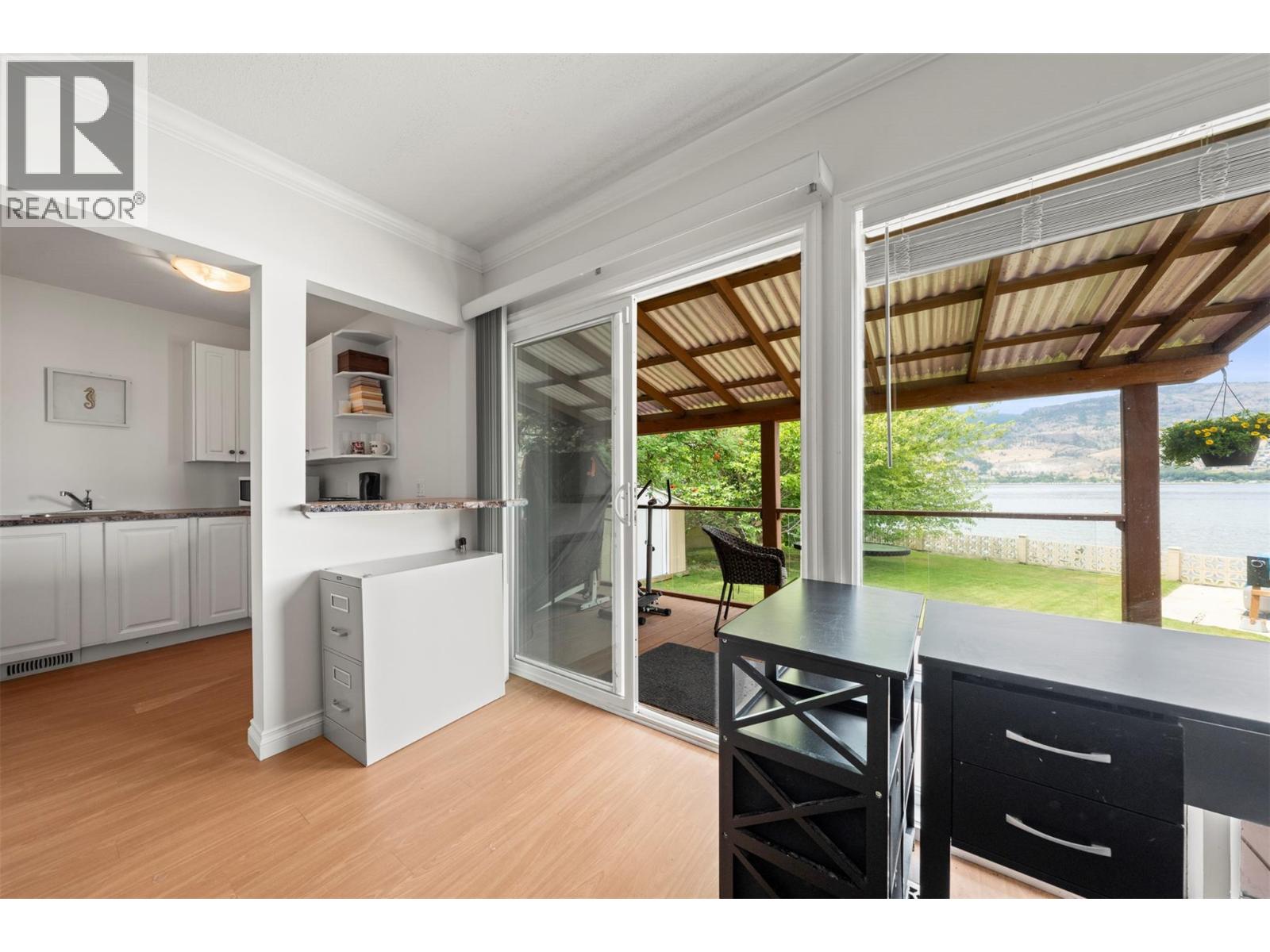 3939 Lakeside Road, Penticton, British Columbia  V2A 8W1 - Photo 23 - 10369806