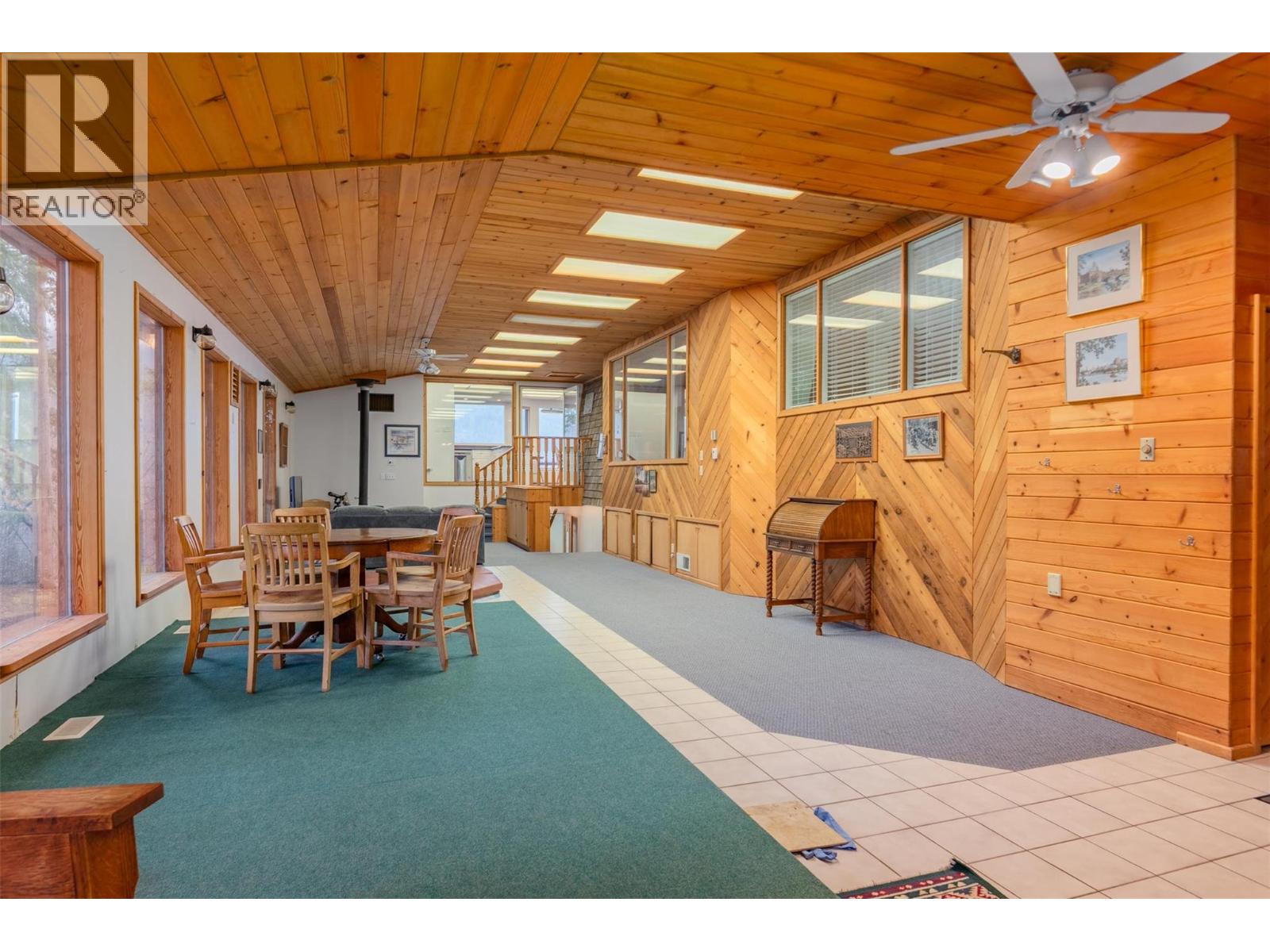 2071 Massie Road, Christina Lake, British Columbia  V0H 1E2 - Photo 21 - 10369835