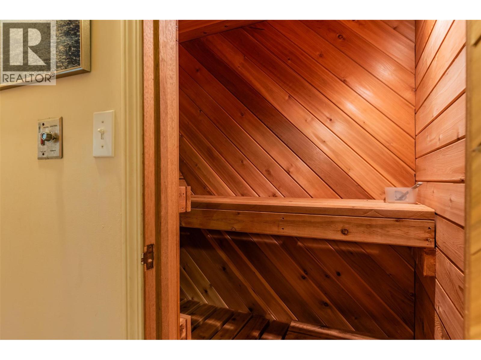 2071 Massie Road, Christina Lake, British Columbia  V0H 1E2 - Photo 26 - 10369835
