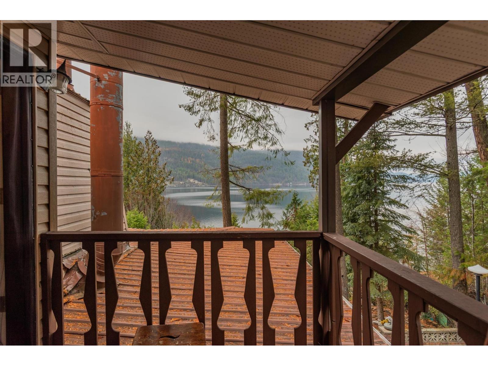2071 Massie Road, Christina Lake, British Columbia  V0H 1E2 - Photo 36 - 10369835