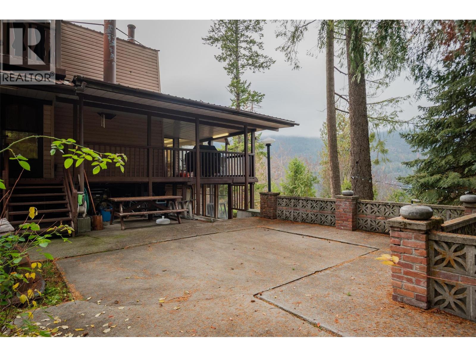 2071 Massie Road, Christina Lake, British Columbia  V0H 1E2 - Photo 52 - 10369835