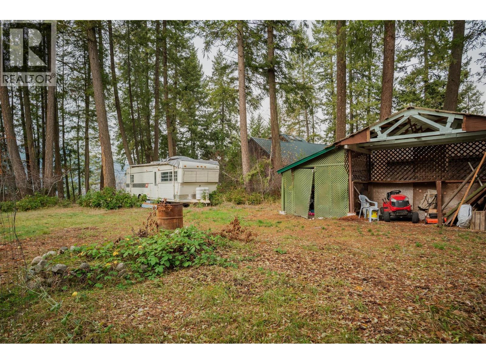 2071 Massie Road, Christina Lake, British Columbia  V0H 1E2 - Photo 54 - 10369835