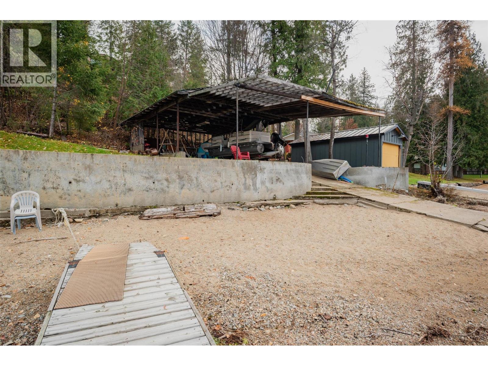 2071 Massie Road, Christina Lake, British Columbia  V0H 1E2 - Photo 65 - 10369835