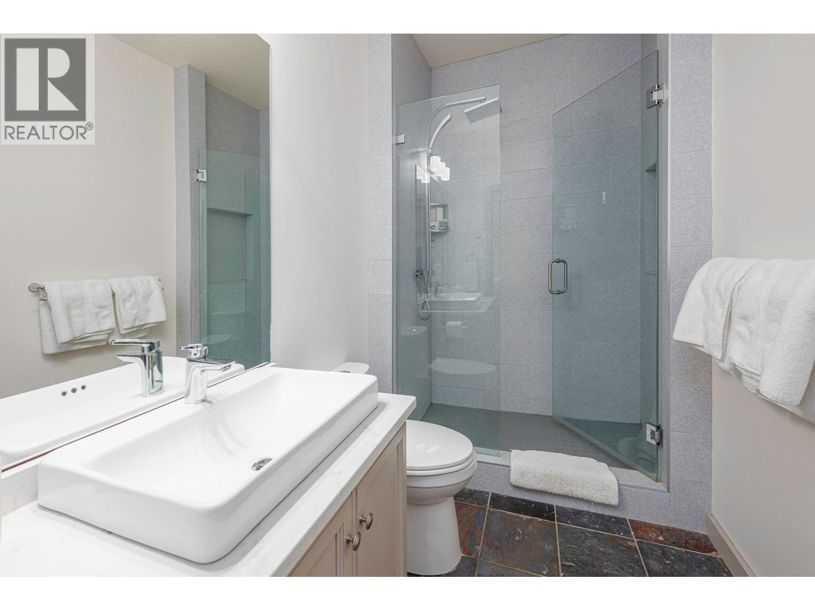 5940 Snowpines Way Unit# 2, Big White, British Columbia  V1P 1T4 - Photo 17 - 10369780
