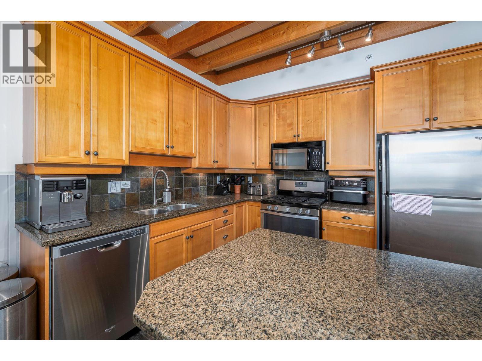 5940 Snowpines Way Unit# 2, Big White, British Columbia  V1P 1T4 - Photo 21 - 10369780
