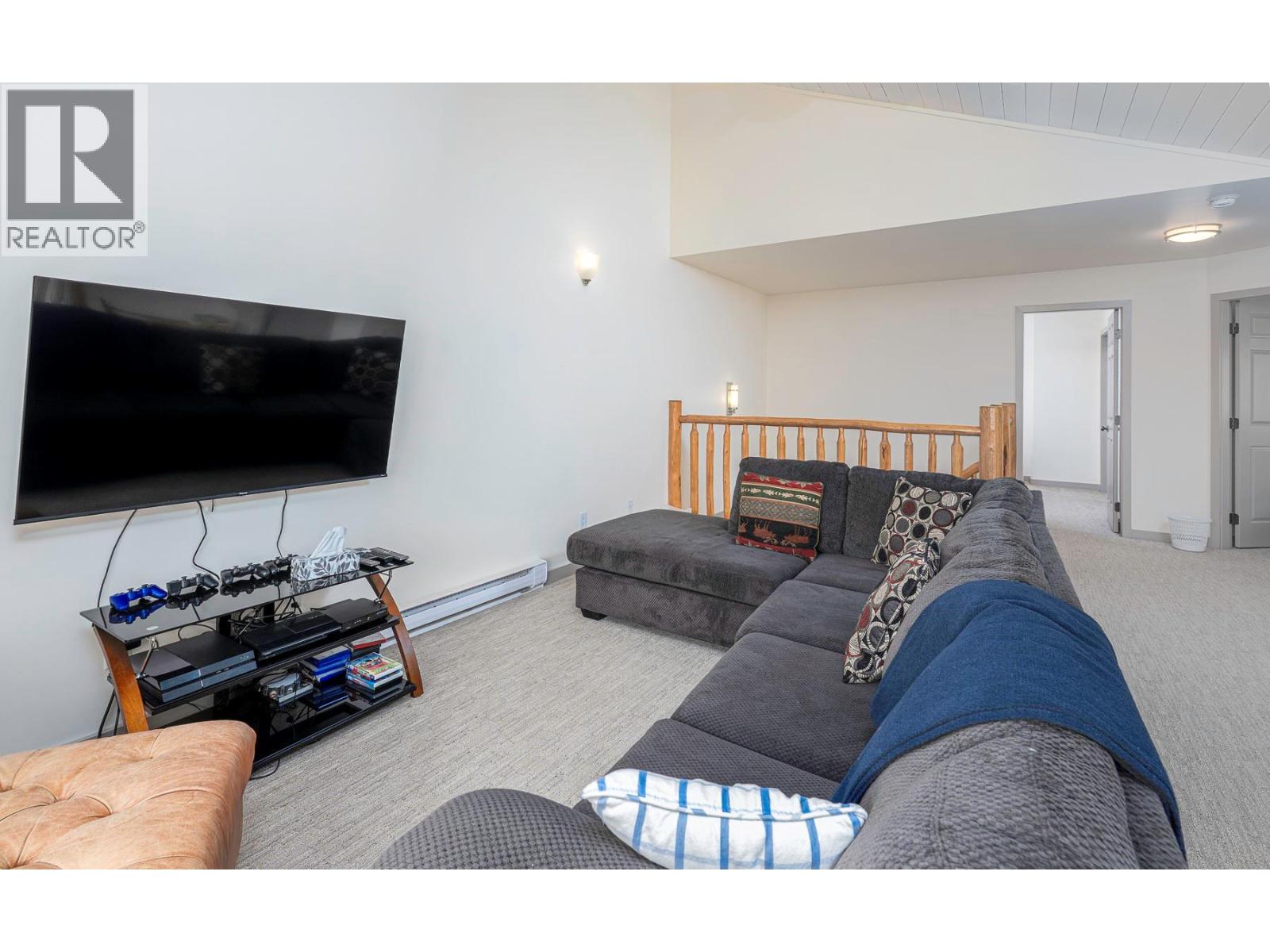 5940 Snowpines Way Unit# 2, Big White, British Columbia  V1P 1T4 - Photo 33 - 10369780