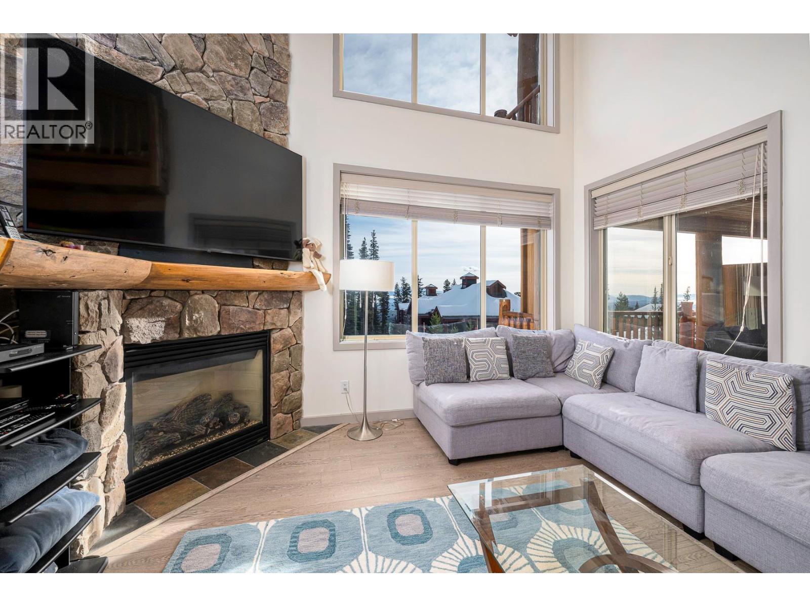 5940 Snowpines Way Unit# 2, Big White, British Columbia  V1P 1T4 - Photo 4 - 10369780