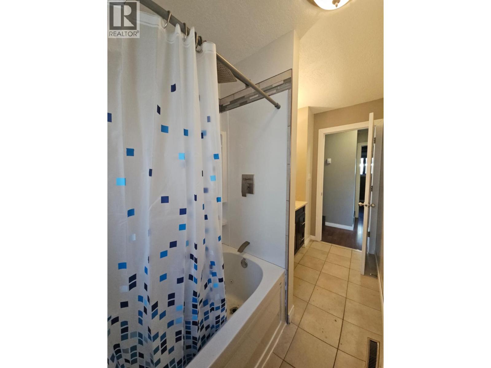 256 Peace River Crescent, Tumbler Ridge, British Columbia  V0C 2W0 - Photo 28 - 10369880