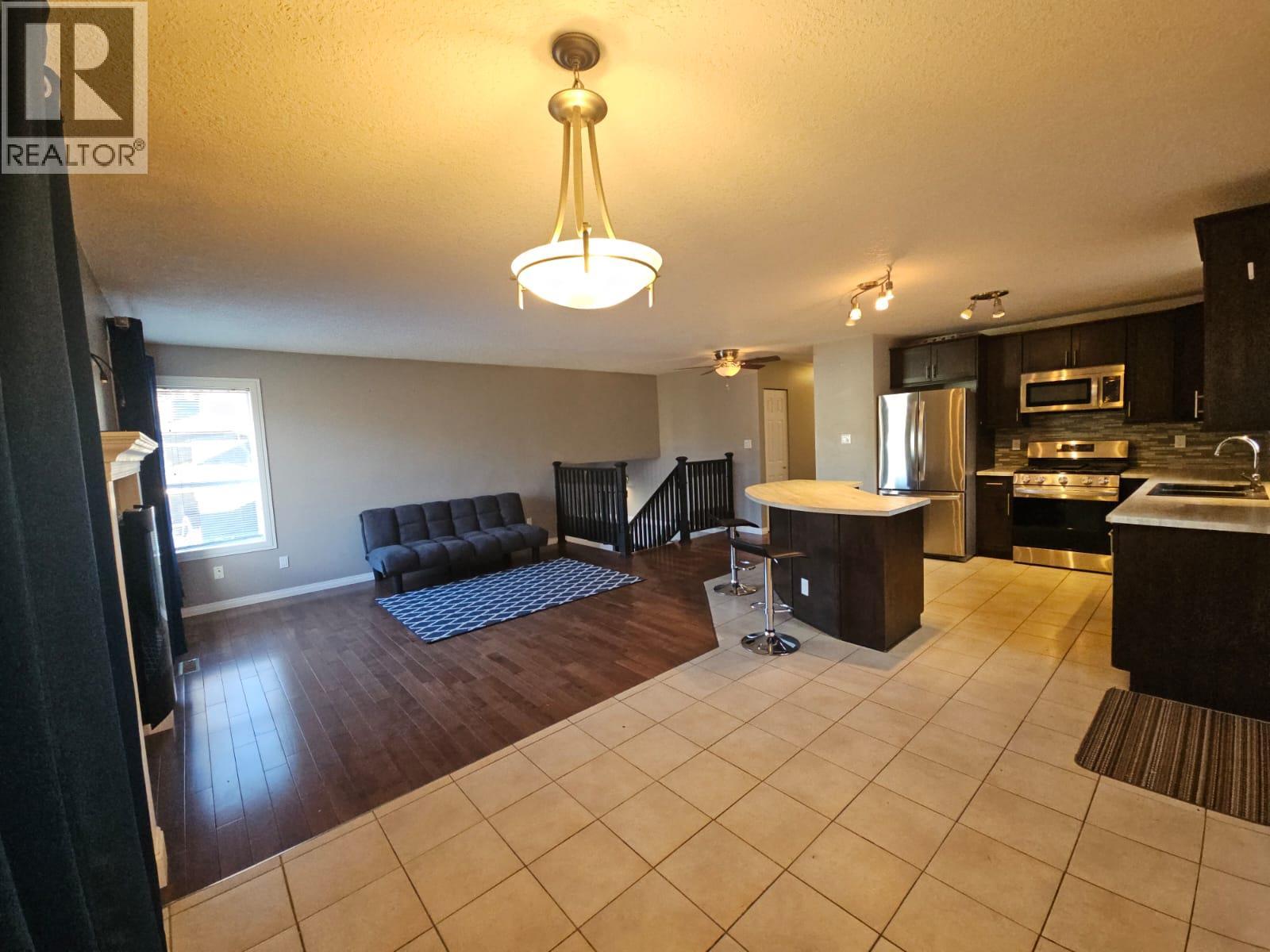 256 Peace River Crescent, Tumbler Ridge, British Columbia  V0C 2W0 - Photo 7 - 10369880