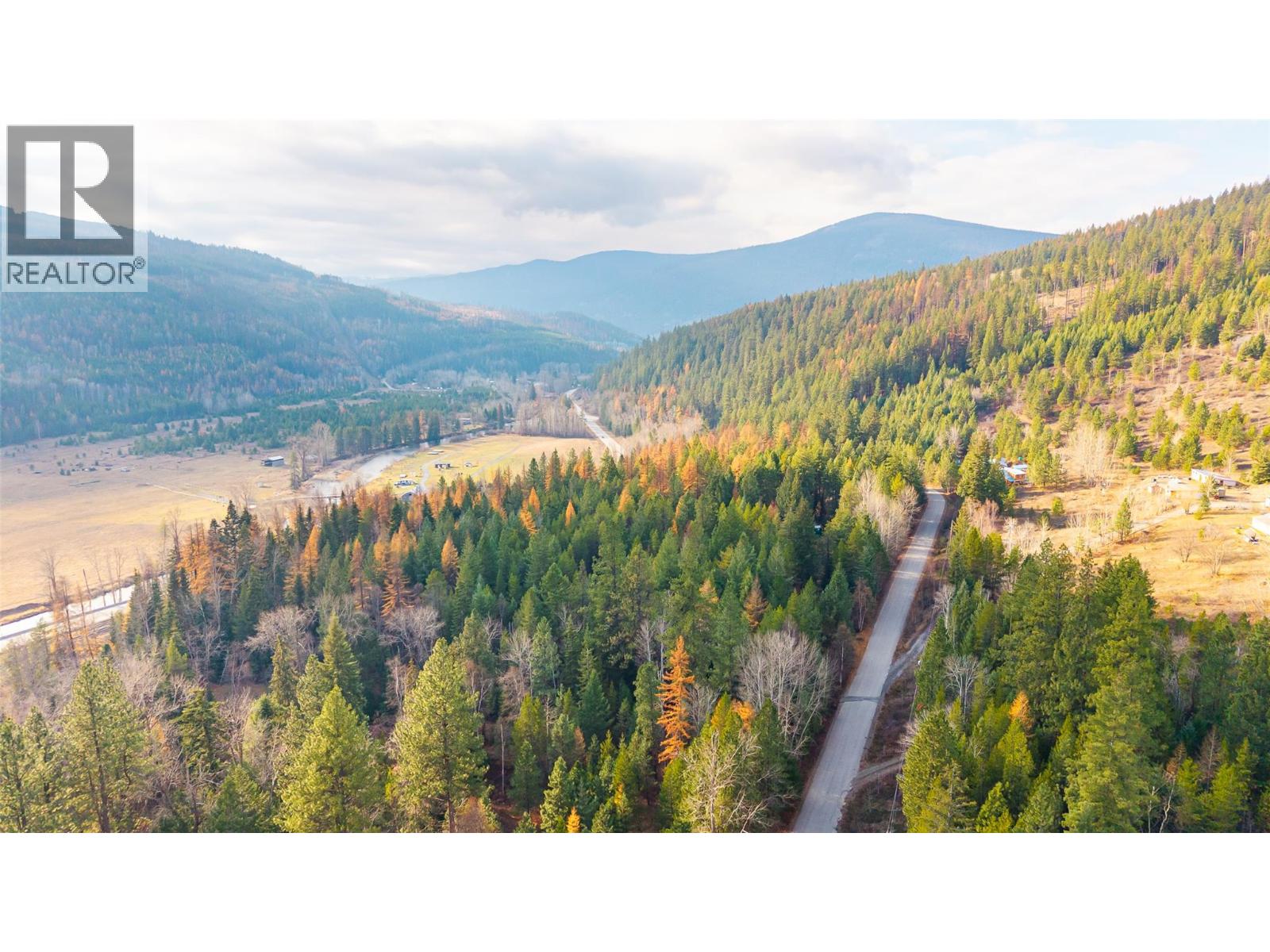 8667 Yahk Settlement Road, Yahk, British Columbia  V0B 2P0 - Photo 24 - 10369909