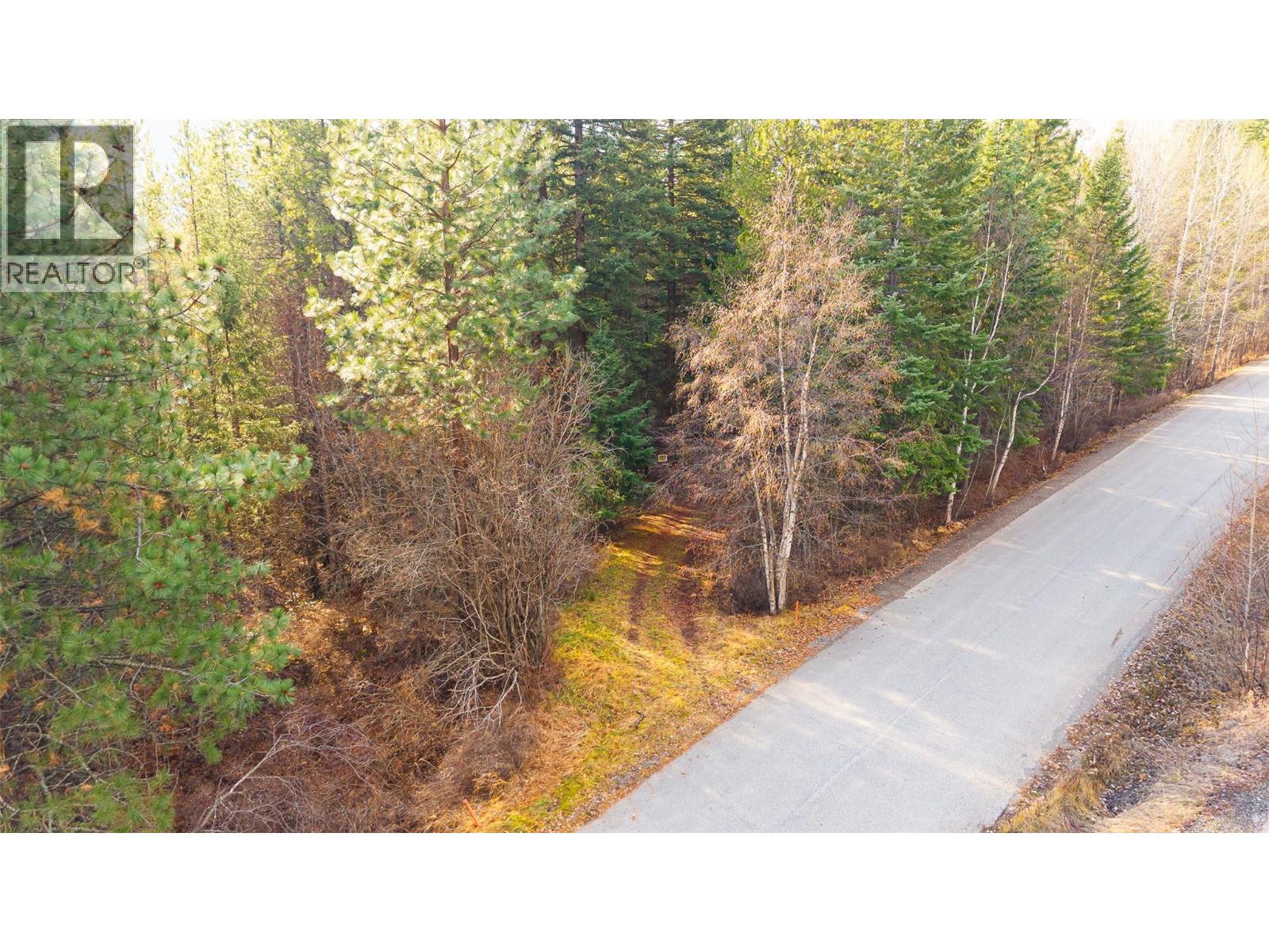 8667 Yahk Settlement Road, Yahk, British Columbia  V0B 2P0 - Photo 25 - 10369909