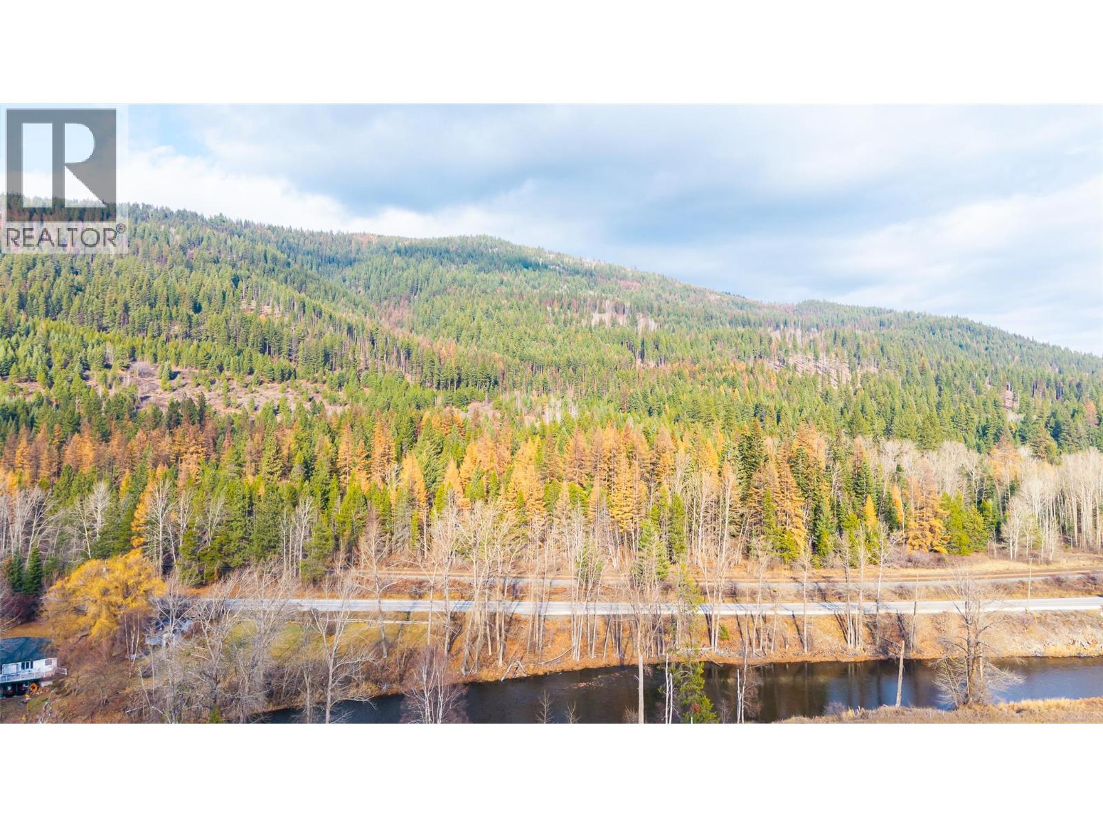 8667 Yahk Settlement Road, Yahk, British Columbia  V0B 2P0 - Photo 33 - 10369909