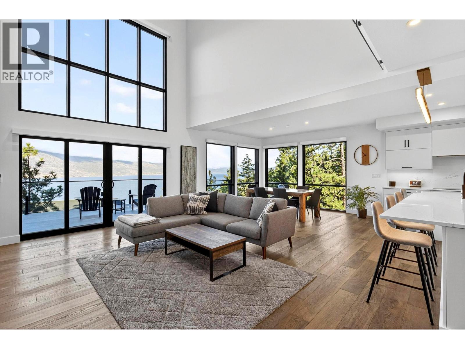 3434 Mckinley Beach Drive Unit# 408, Kelowna, British Columbia  V1V 0H3 - Photo 2 - 10369712