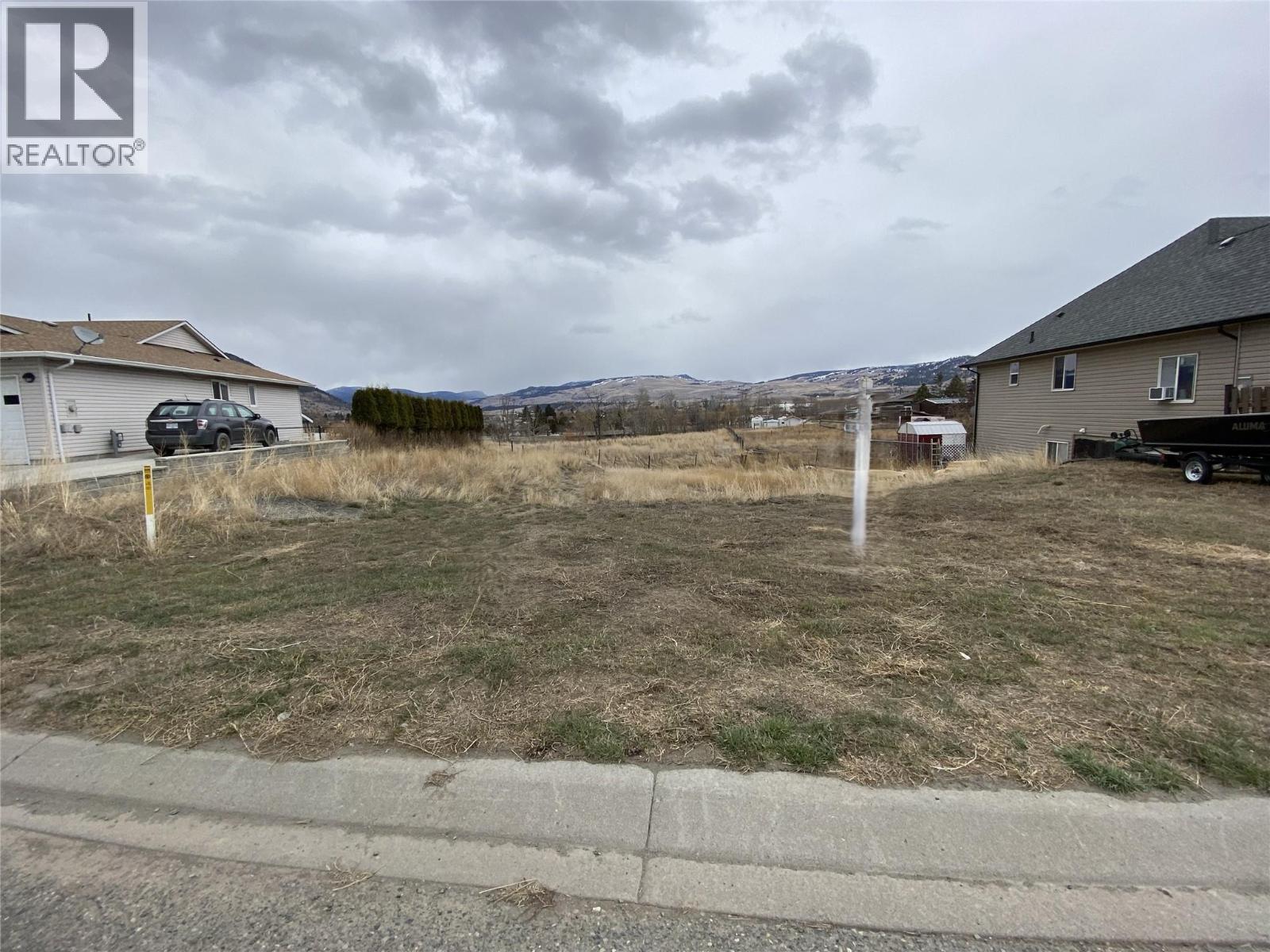 1638 Fir Avenue, Merritt, British Columbia  V1K 0A3 - Photo 2 - 10369902