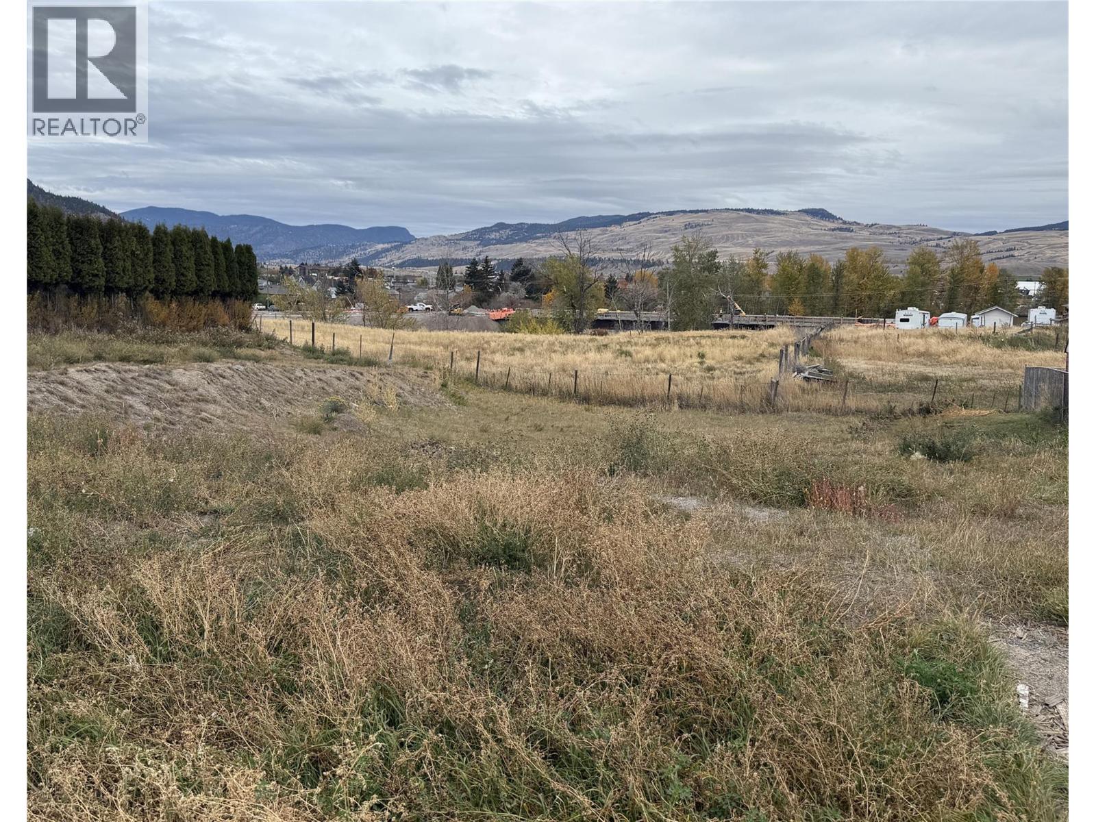 1638 Fir Avenue, Merritt, British Columbia  V1K 0A3 - Photo 3 - 10369902