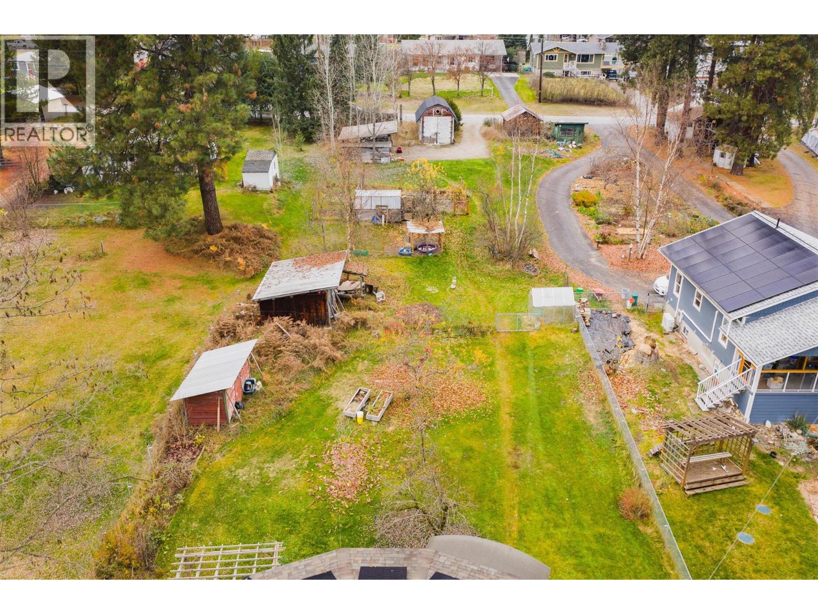 810a 16th Avenue, Genelle, British Columbia  V0G 1G0 - Photo 10 - 10369865