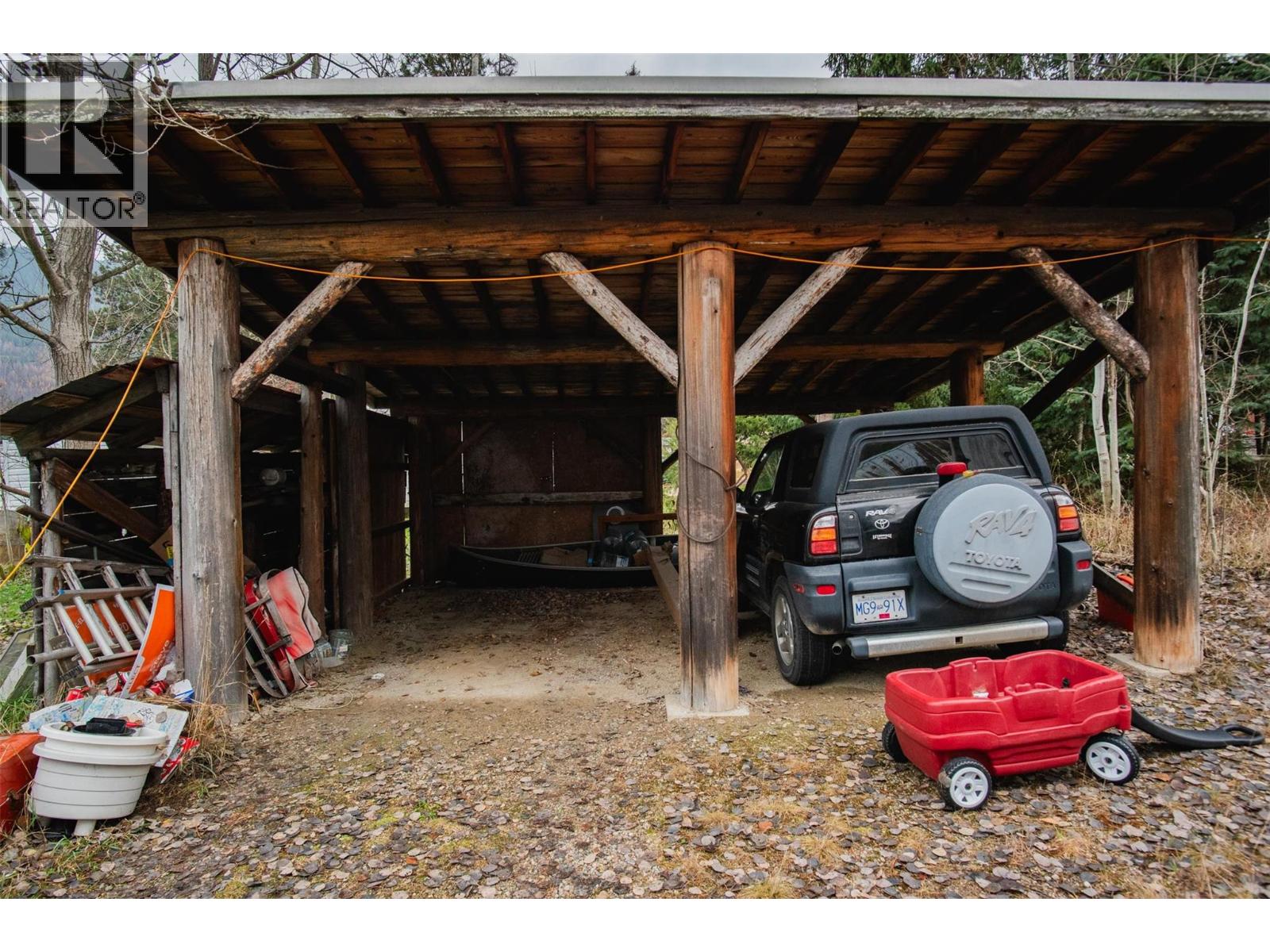 810a 16th Avenue, Genelle, British Columbia  V0G 1G0 - Photo 28 - 10369865