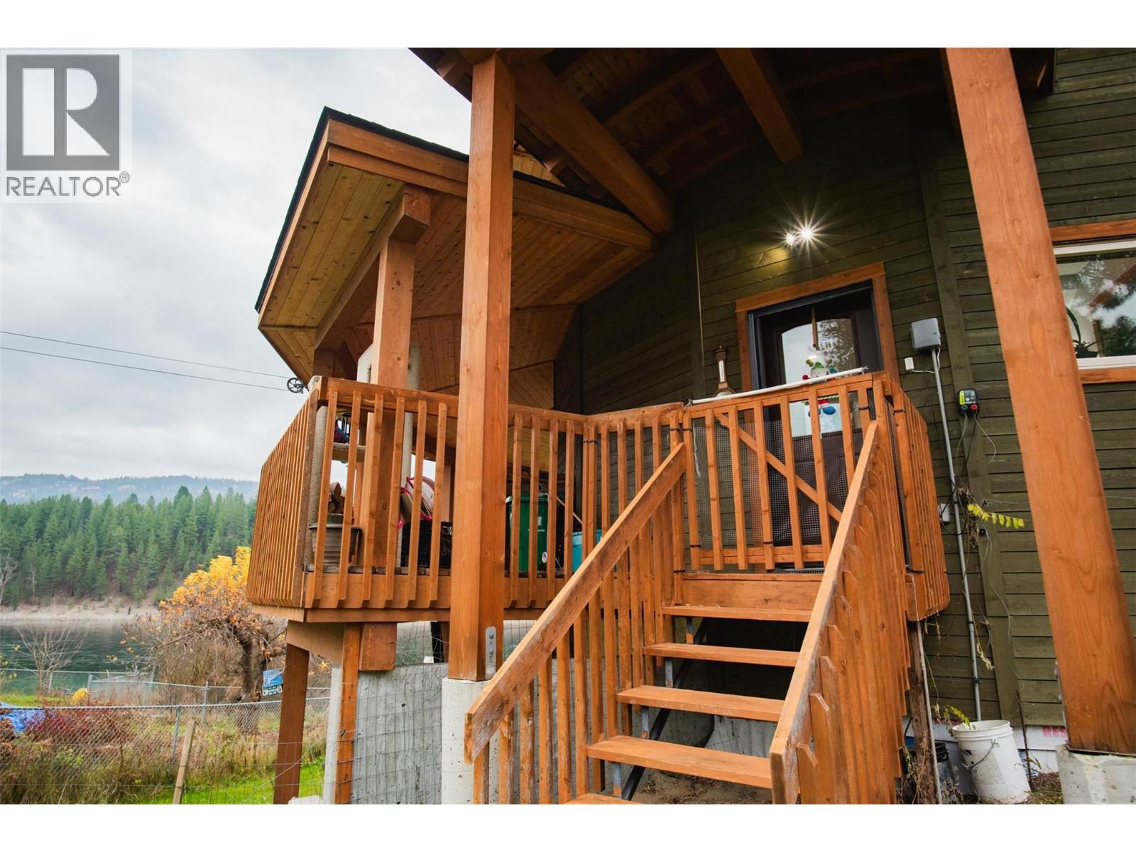 810a 16th Avenue, Genelle, British Columbia  V0G 1G0 - Photo 43 - 10369865