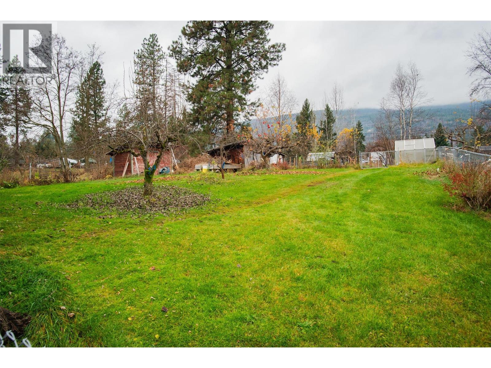 810a 16th Avenue, Genelle, British Columbia  V0G 1G0 - Photo 51 - 10369865