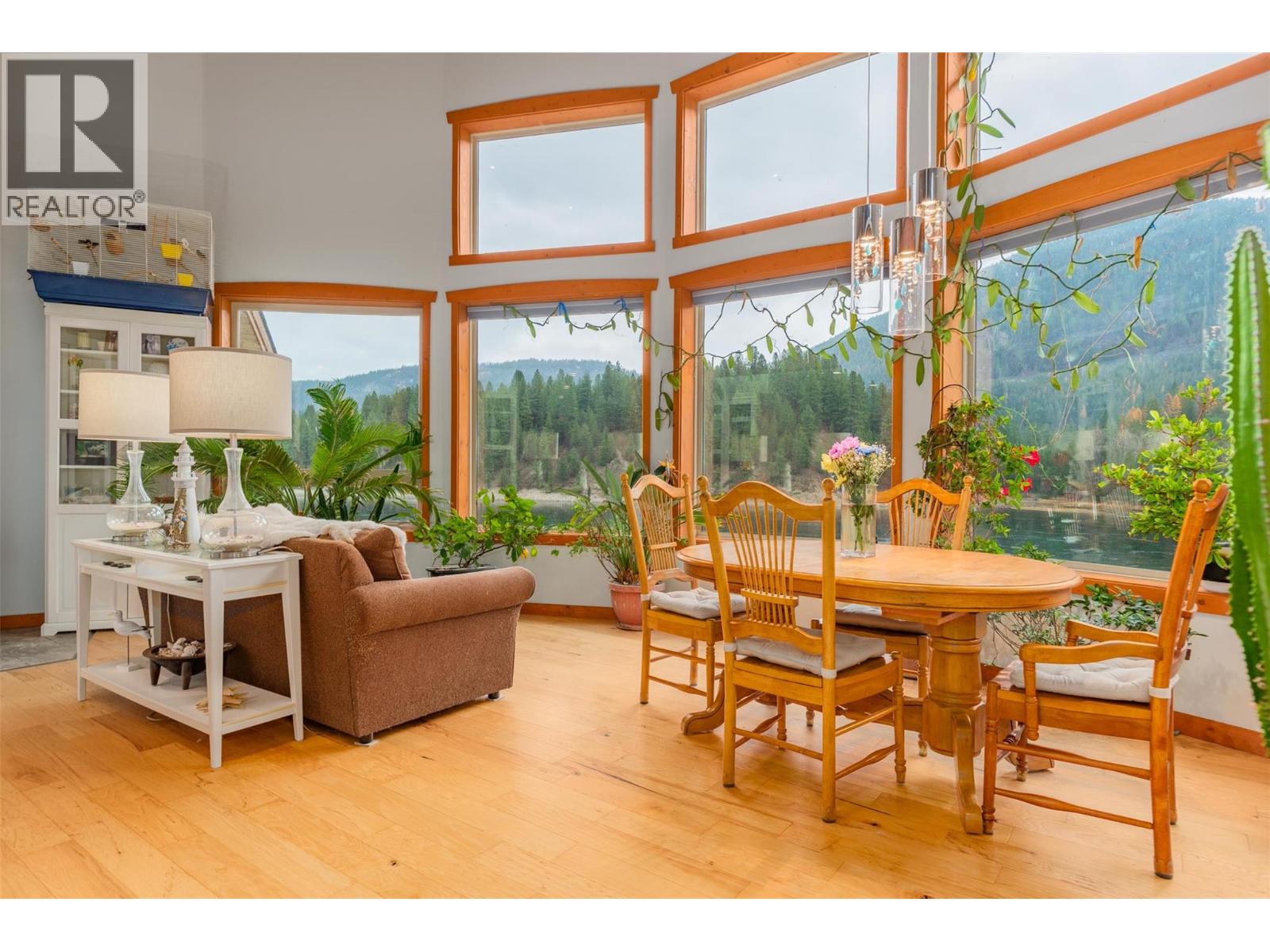 810a 16th Avenue, Genelle, British Columbia  V0G 1G0 - Photo 60 - 10369865