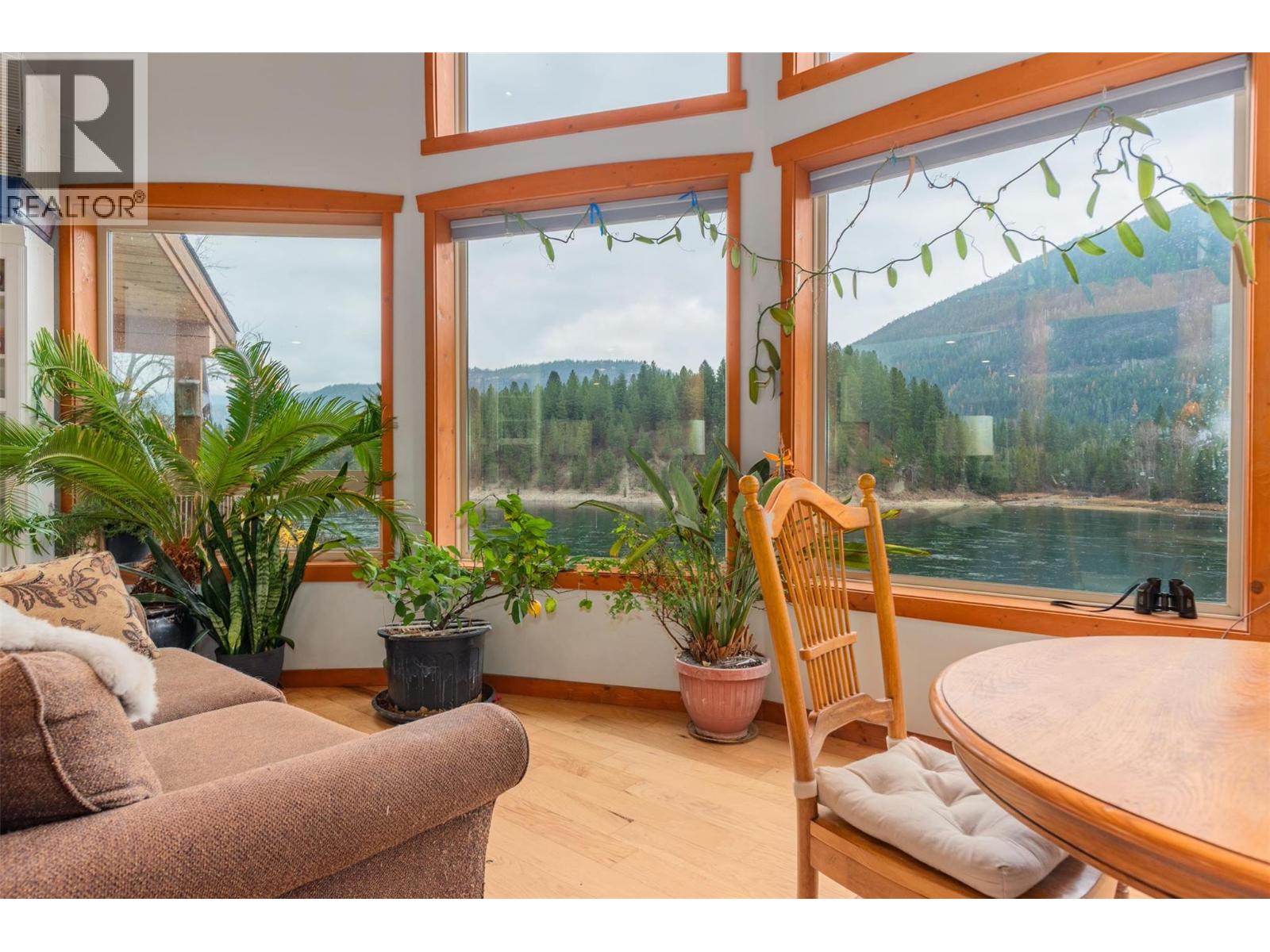 810a 16th Avenue, Genelle, British Columbia  V0G 1G0 - Photo 61 - 10369865