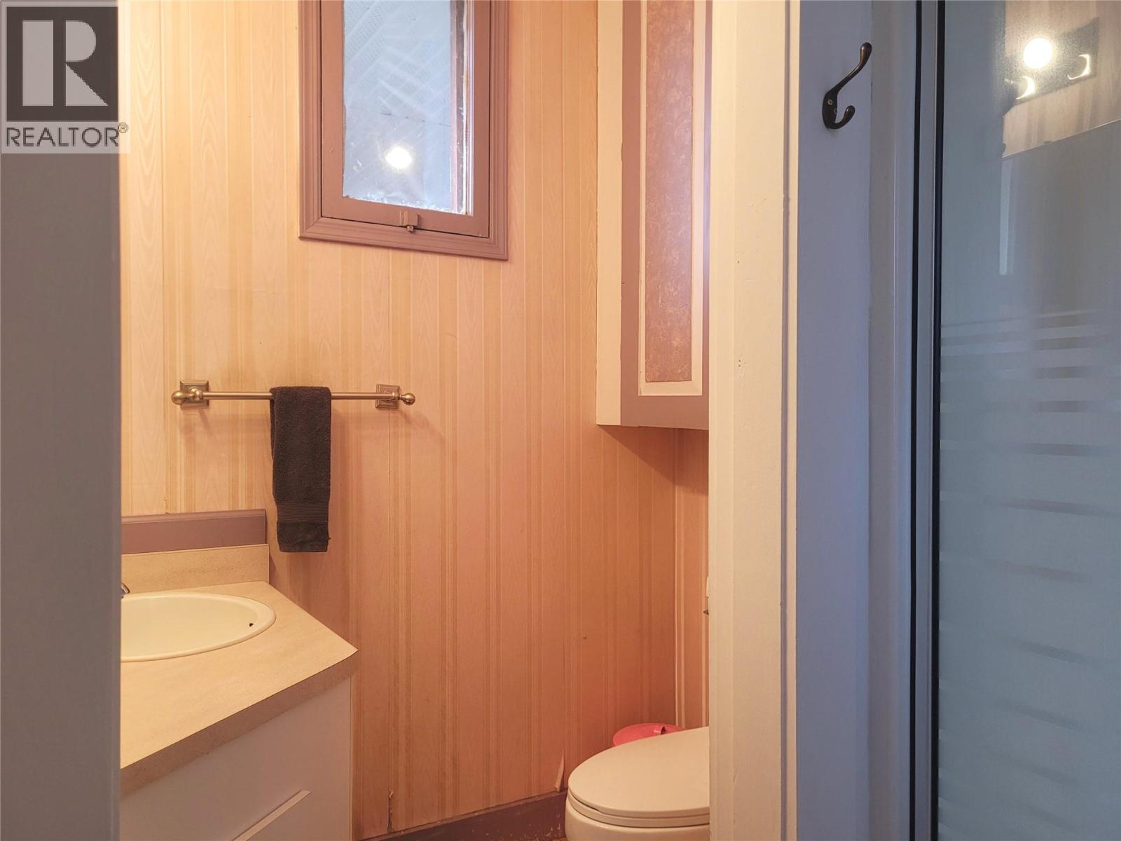 5928 Fourth Avenue, Blue River, British Columbia  V0E 1J0 - Photo 19 - 10369947