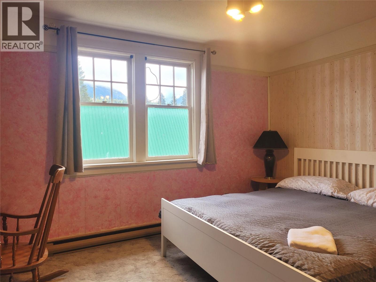 5928 Fourth Avenue, Blue River, British Columbia  V0E 1J0 - Photo 26 - 10369947