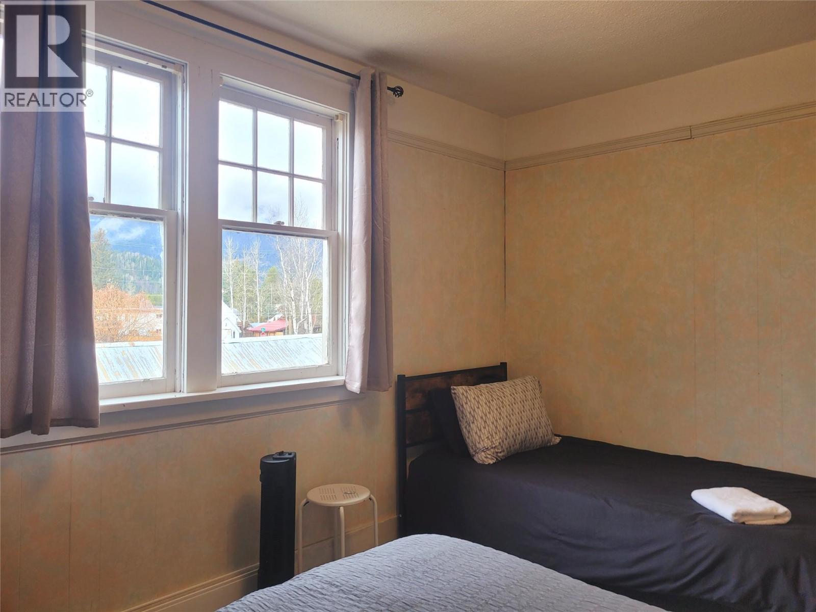 5928 Fourth Avenue, Blue River, British Columbia  V0E 1J0 - Photo 30 - 10369947