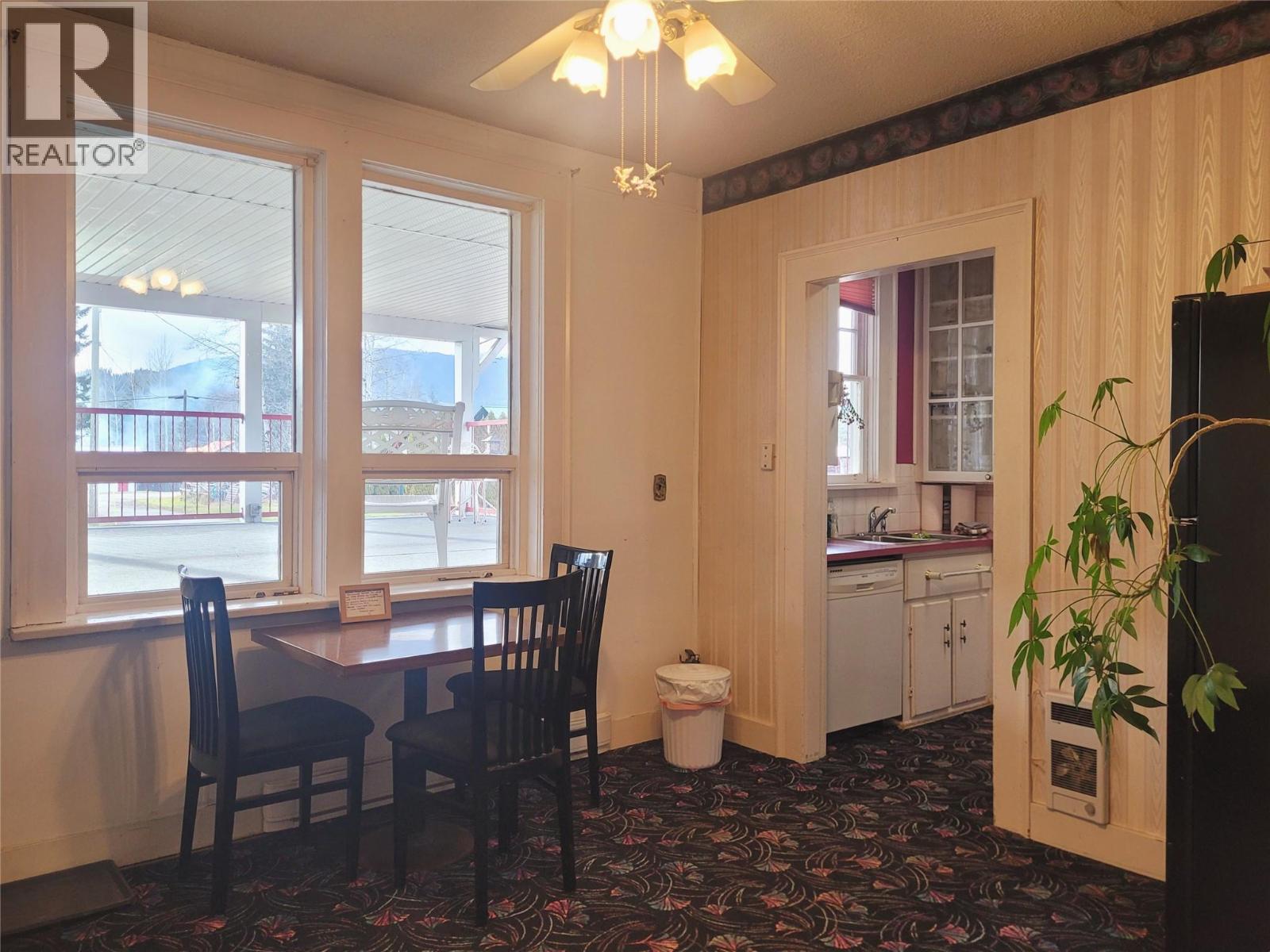 5928 Fourth Avenue, Blue River, British Columbia  V0E 1J0 - Photo 6 - 10369947