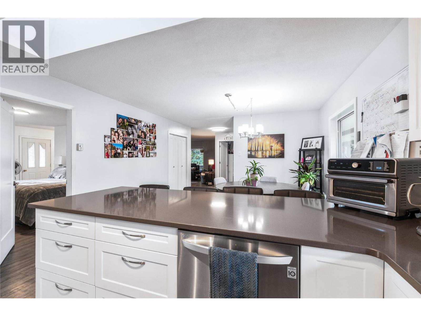 2550 Cody Road, Magna Bay, British Columbia  V0E 1M7 - Photo 12 - 10369775