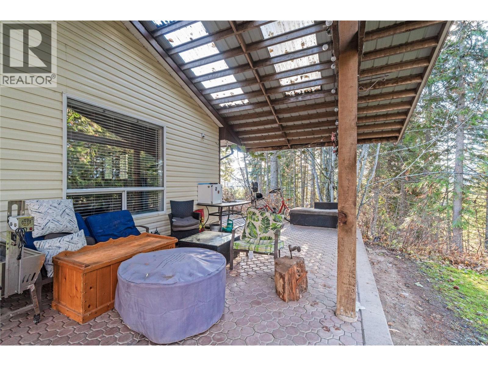 2550 Cody Road, Magna Bay, British Columbia  V0E 1M7 - Photo 33 - 10369775