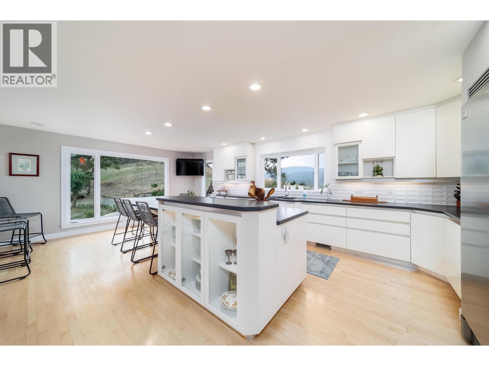 2760 Dry Valley Road, Kelowna, British Columbia  V1V 9T1 - Photo 11 - 10366384