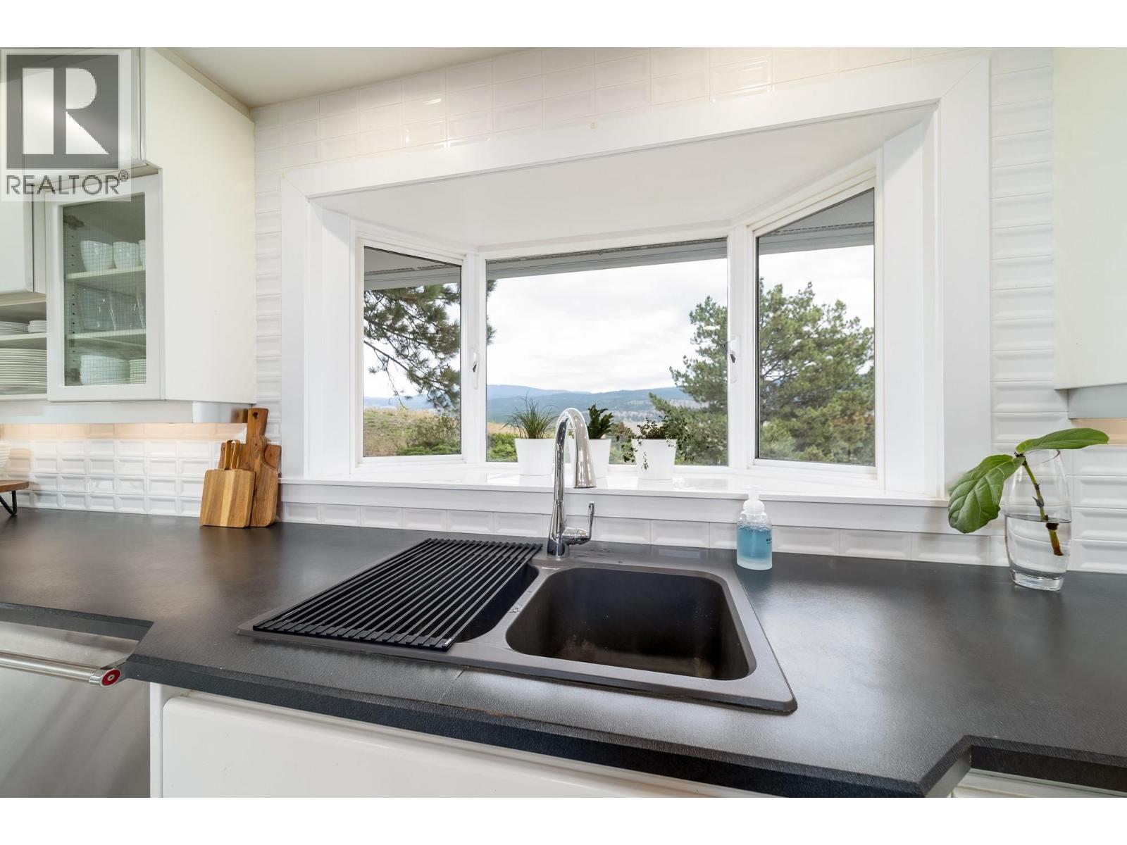 2760 Dry Valley Road, Kelowna, British Columbia  V1V 9T1 - Photo 15 - 10366442