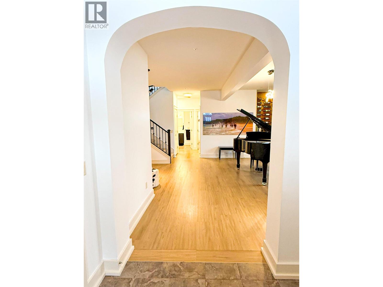 253 Dormie Place, Vernon, British Columbia  V1H 1Y5 - Photo 11 - 10369988