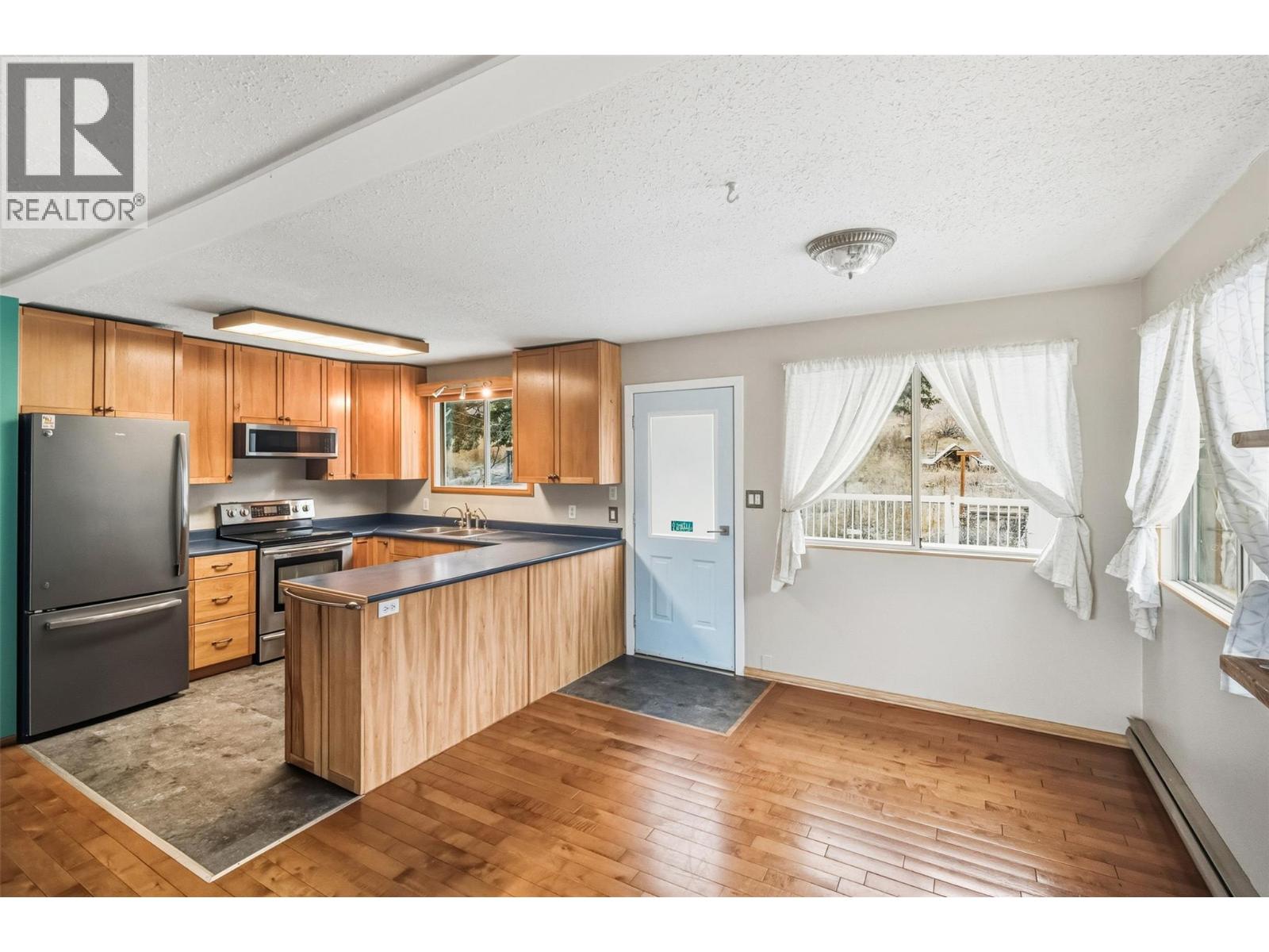 1414 Kelly Road, Bridesville, British Columbia  V0H 1B0 - Photo 10 - 10369908