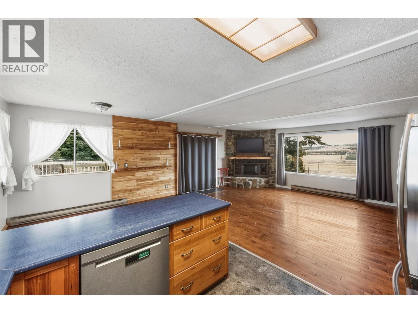 1414 Kelly Road, Bridesville, British Columbia  V0H 1B0 - Photo 14 - 10369908