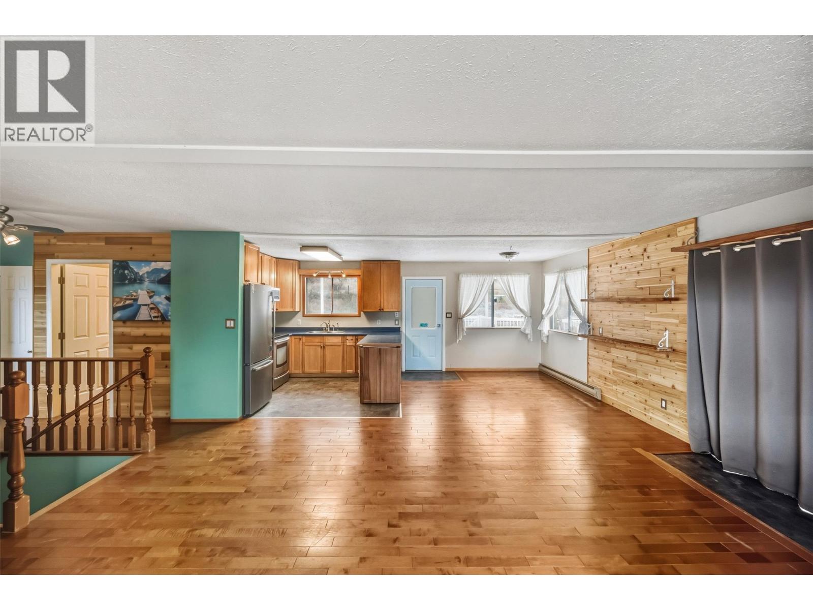 1414 Kelly Road, Bridesville, British Columbia  V0H 1B0 - Photo 8 - 10369908