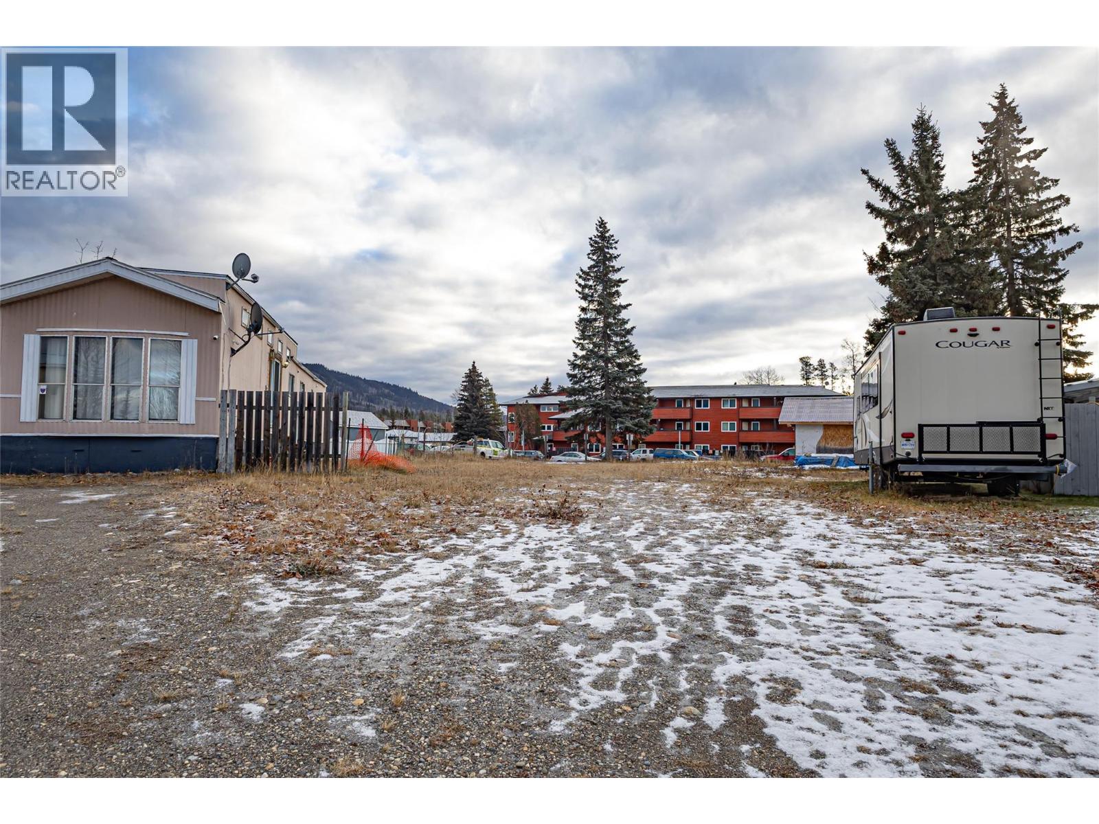 32 Aspen Place, Tumbler Ridge, British Columbia  V0C 2W0 - Photo 5 - 10370024