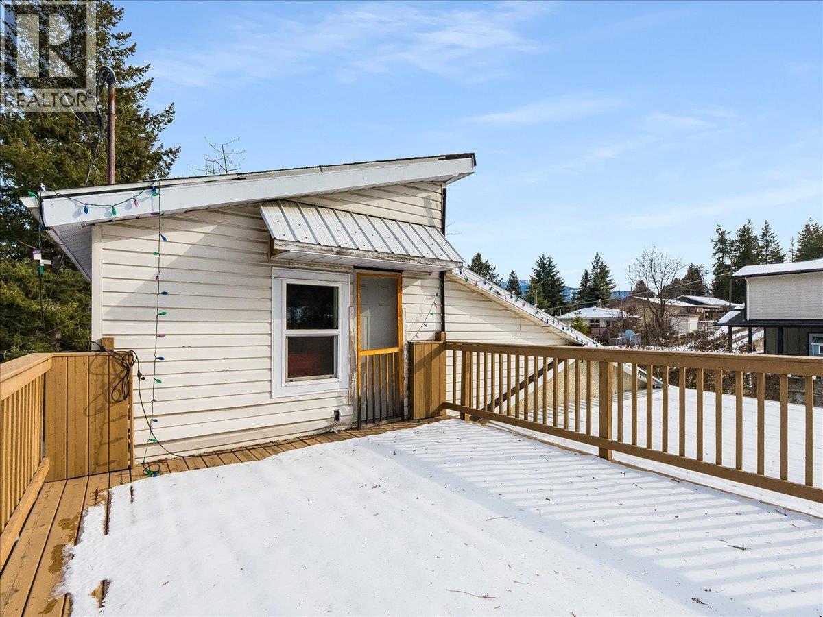 613 11th Avenue, Castlegar, British Columbia  V1N 1J7 - Photo 30 - 10369959